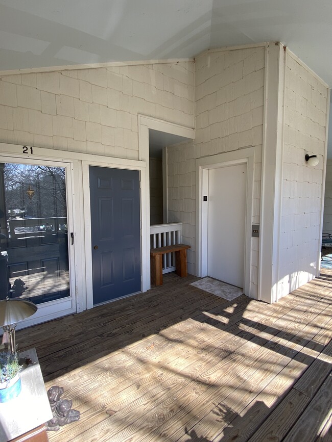 915 Northeast Dr, Unit 21 in Davidson, NC - Building Photo - Building Photo