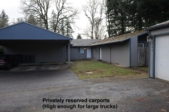 1590 Distinctive Ct S in Salem, OR - Building Photo - Building Photo