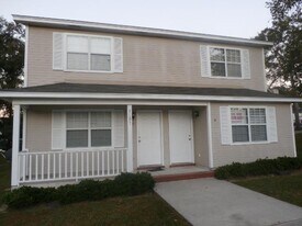 1537 Woodard St in Valdosta, GA - Building Photo