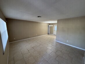 10337 113th St in Largo, FL - Building Photo - Building Photo