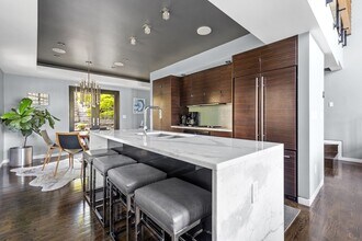 62 Grampian Way in Boston, MA - Building Photo - Building Photo