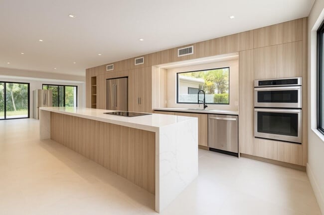 4919 SW 28th Ave in Fort Lauderdale, FL - Building Photo - Building Photo