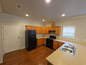 2607 Virginia Ave in League City, TX - Building Photo - Building Photo