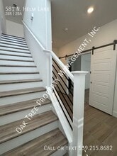 581 N Helm Ln in Clovis, CA - Building Photo - Building Photo