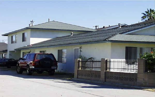 8832-8846 La Salle St in Cypress, CA - Building Photo - Building Photo