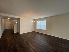 211 Mistletoe Ln in Kyle, TX - Building Photo - Building Photo