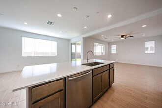 12039 Calle de Pompas W in Peoria, AZ - Building Photo - Building Photo