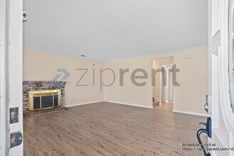 8370 Parish Way in Gilroy, CA - Building Photo - Building Photo