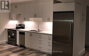 30 Edmund Ave in Toronto, ON - Building Photo - Building Photo