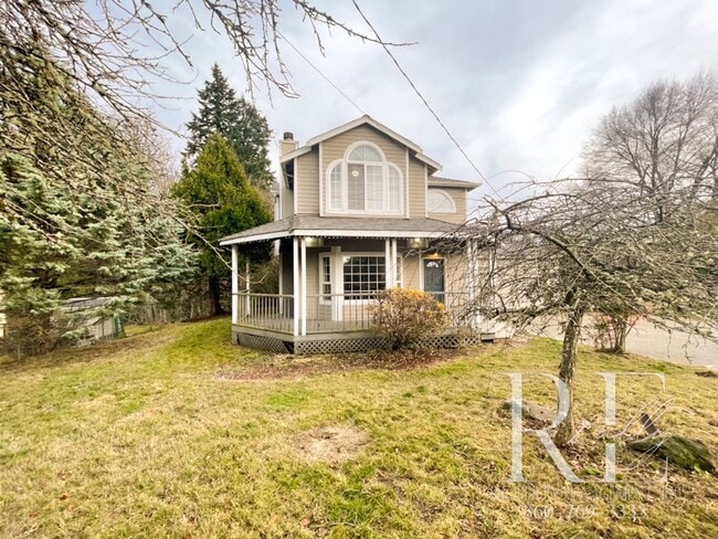 2745 McKinley Pl SE in Port Orchard, WA - Building Photo - Building Photo