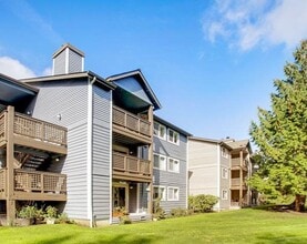 Vista Ridge in Issaquah, WA - Foto de edificio - Building Photo