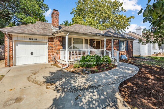 property at 5916 E Rockwood Rd
