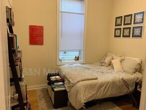 2337 N Janssen Ave in Chicago, IL - Building Photo - Building Photo