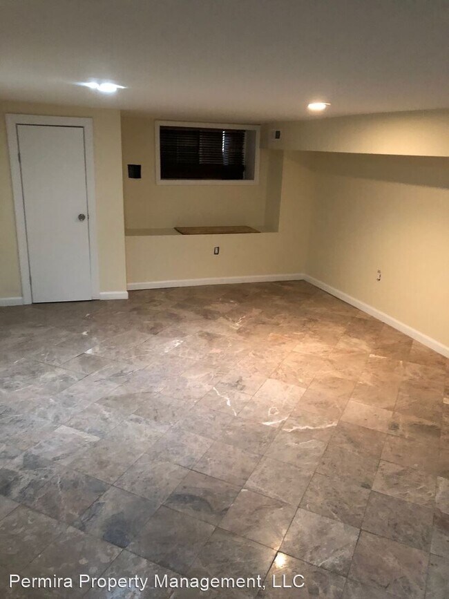 240 N Milton Ave - 2