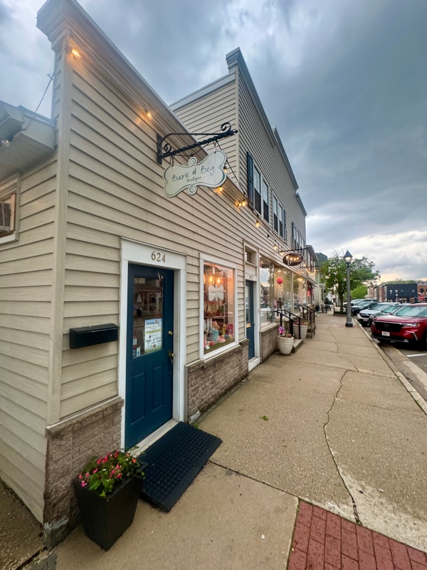 622 Milwaukee St in Delafield, WI - Building Photo - Building Photo