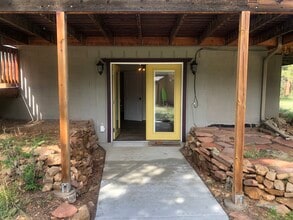 2910 Aspen Dr, Unit Walkout Basement Apt. in Estes Park, CO - Building Photo - Building Photo