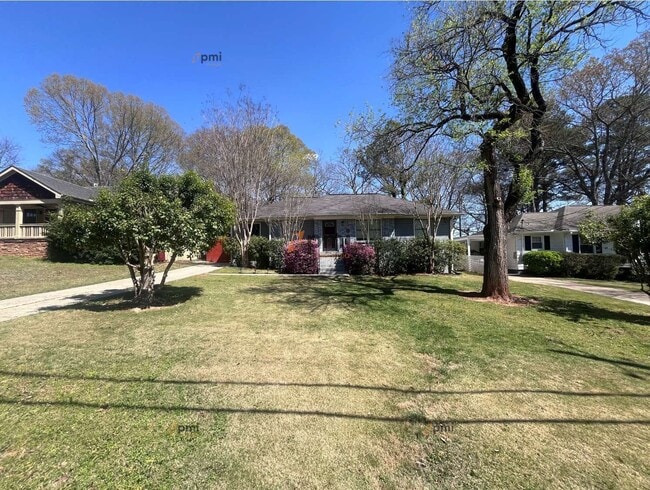 property at 2080 Hilburn Dr SE