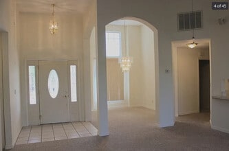 8101 Setters Point Dr in New Port Richey, FL - Building Photo - Building Photo