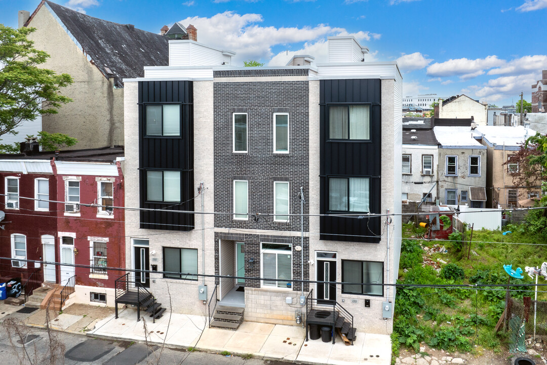 2311 N Palethorp St in Philadelphia, PA - Building Photo