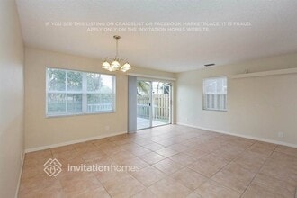 3022 Sunset Ln in Margate, FL - Building Photo - Building Photo