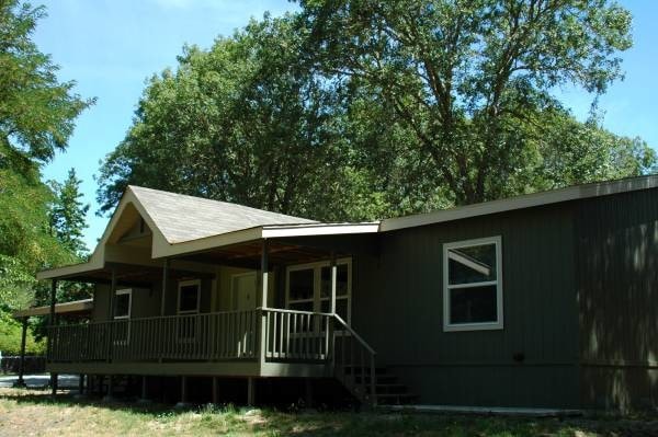 7845 Lower River Rd in Grants Pass, OR - Building Photo - Building Photo