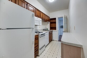 2614 41st St NW in Washington, DC - Building Photo - Building Photo