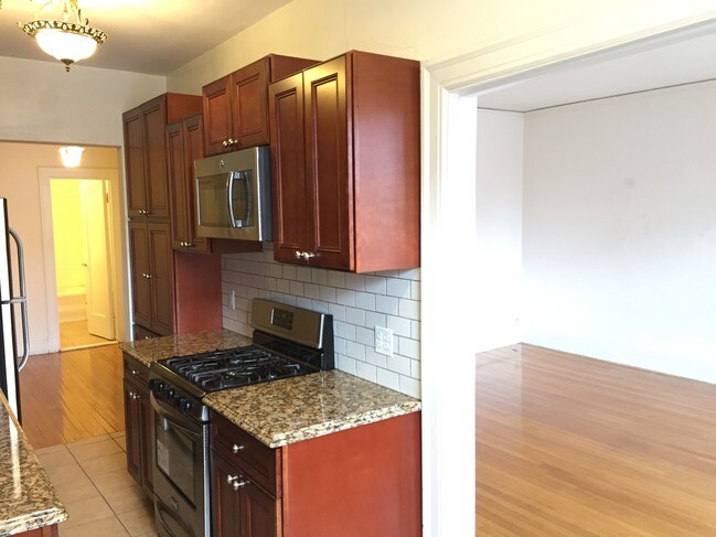 6 Marlborough St, Unit 4D in Boston, MA - Building Photo - Building Photo