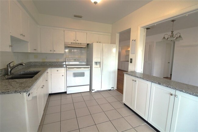 552 Sheridan Dr in Venice, FL - Building Photo - Building Photo