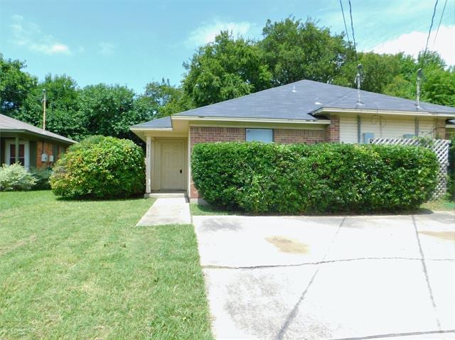 property at 3305 Gardenview Cir