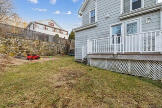 983 Warren Ave in Peekskill, NY - Building Photo - Building Photo