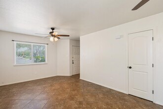 111 Rhonda Dr in Del Rio, TX - Building Photo - Building Photo