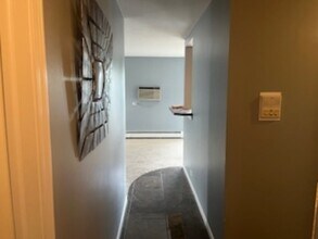 1375 Rebecca Dr in Hoffman Estates, IL - Building Photo - Building Photo