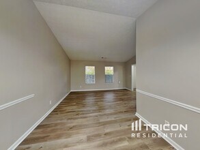 6629 Rebecca Lou Ln in Lithonia, GA - Building Photo - Building Photo