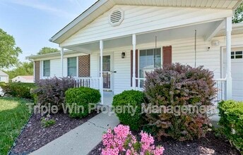 2548 Bolton St in St. Charles, MO - Building Photo - Building Photo