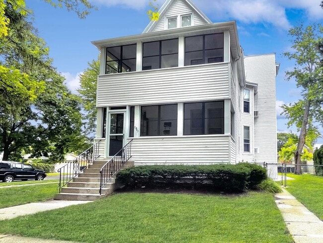 6867 N Ottawa Ave in Chicago, IL - Building Photo - Building Photo