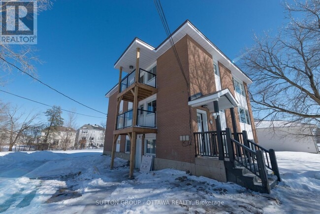 property at 2419 Pagé Rd