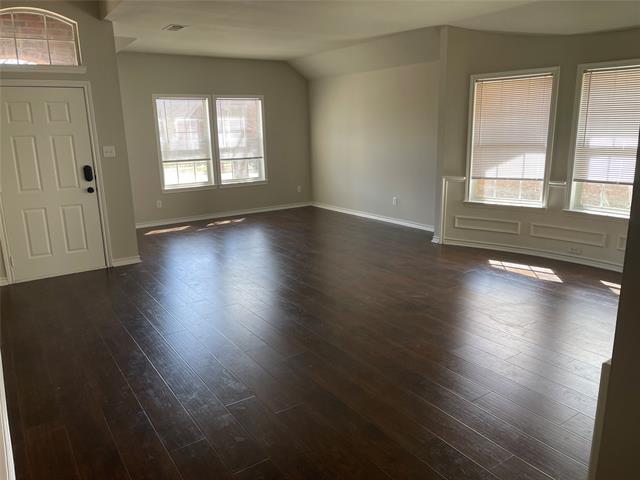 5908 Meadowglen Dr in Argyle, TX - Building Photo - Building Photo