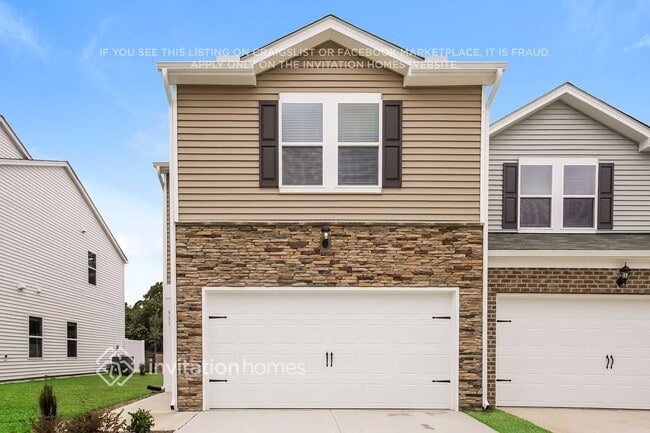 property at 911 Greenville Wy