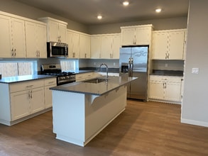 23839 SW Black Tortoise Ter in Tualatin, OR - Building Photo - Building Photo