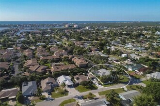 60 4th St in Bonita Springs, FL - Building Photo - Building Photo