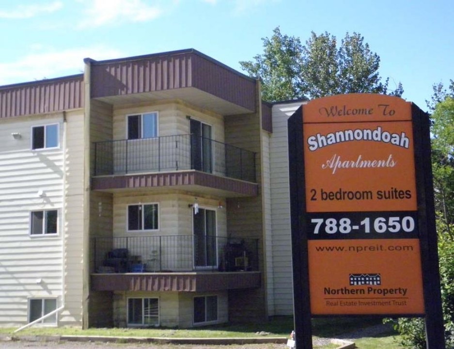 Shannondoah in Chetwynd, BC - Building Photo