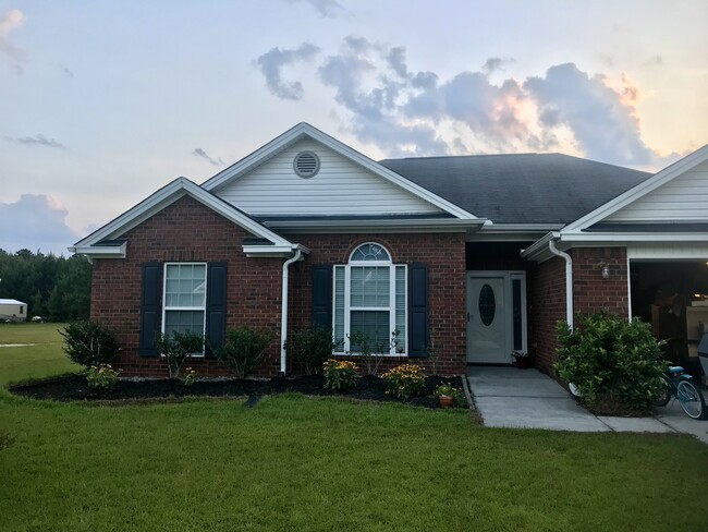 property at 110 Creekside Cir