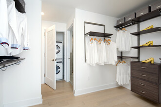 7605 River Rd in North Bergen, NJ - Building Photo - Building Photo