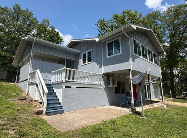 property at 184 S Heatherwood Rd