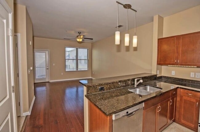 property at 870 Mayson Turner Rd NW