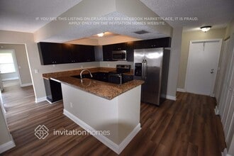 4998 NW 5th Ave in Boca Raton, FL - Foto de edificio - Building Photo