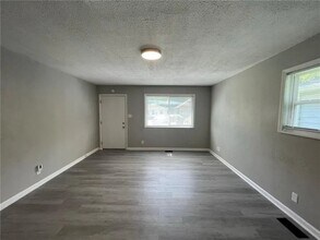 3128 E Minnesota St in Indianapolis, IN - Building Photo - Building Photo