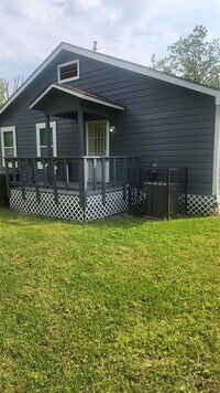 6519 Couch St photo'