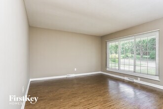 1830 Jenkee Ave in Florissant, MO - Foto de edificio - Building Photo