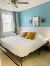 300 W Peachtree St NW in Atlanta, GA - Foto de edificio - Building Photo